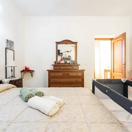 Spacious Three In The Heart Of Apartment *